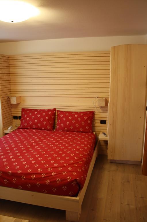 Agriturismo Pianrestel Cavalese Δωμάτιο φωτογραφία