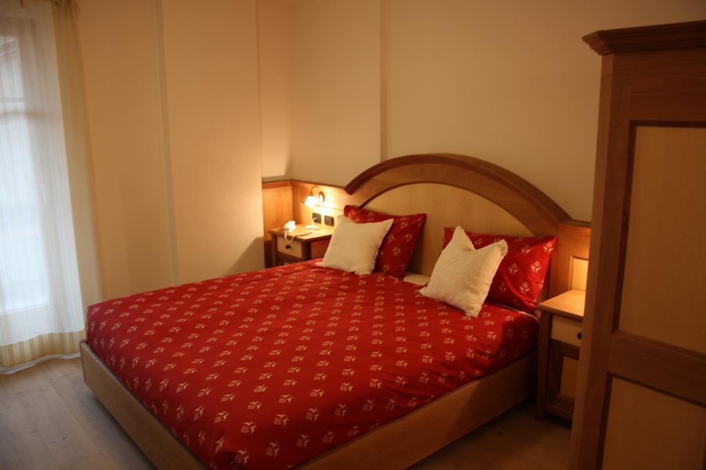 Agriturismo Pianrestel Cavalese Δωμάτιο φωτογραφία